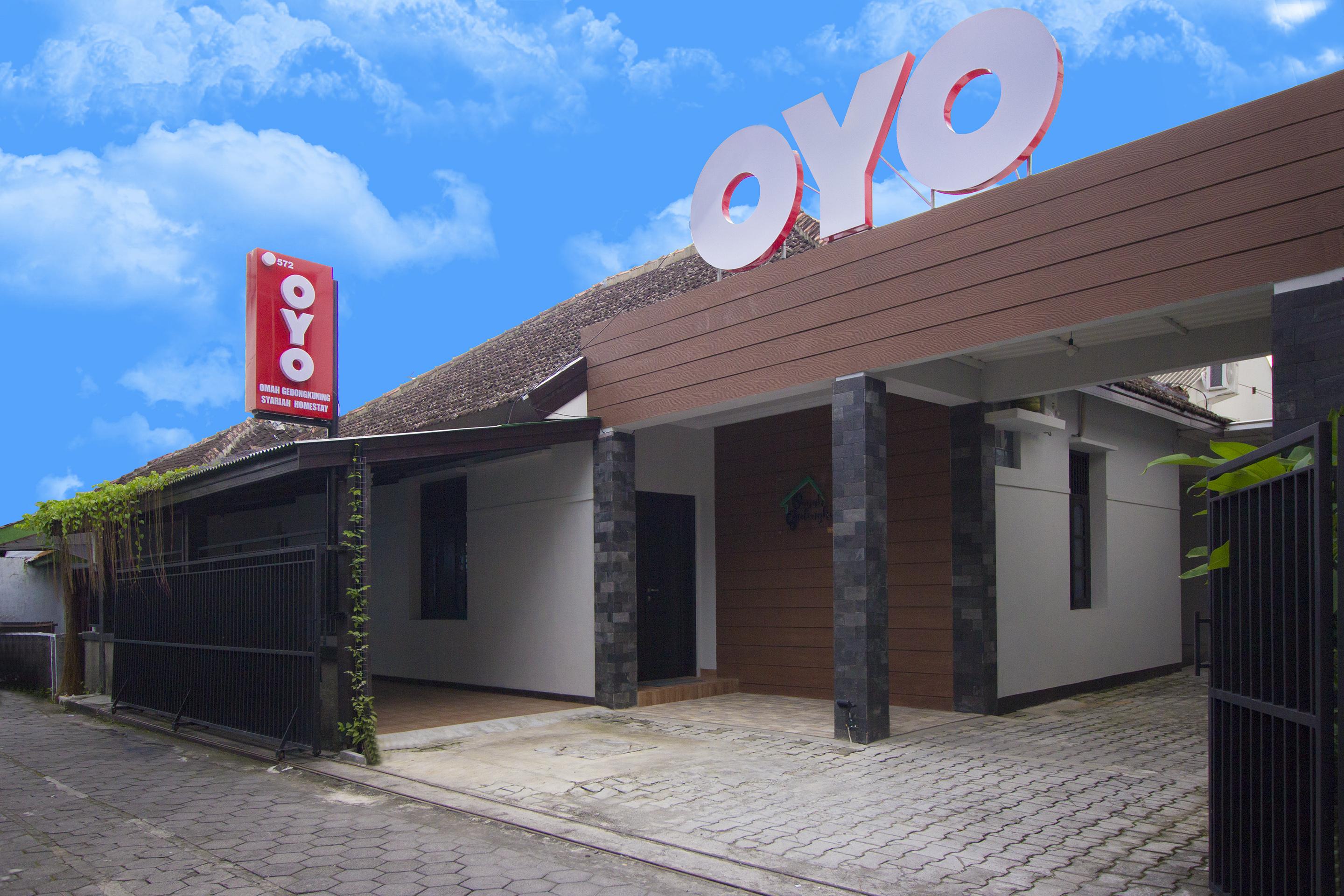 Oyo572奥玛格东昆宁伊斯兰家庭旅馆 日惹 外观 照片